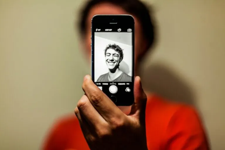 How to Choosing the Perfect Gay Dating App Profile Picture 11 gay dating app, profile picture tips