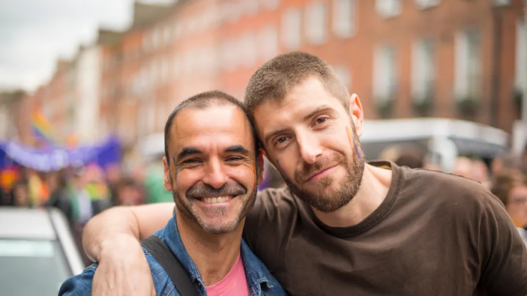 Coming Out Guide for Gay and Bisexual Men 1 Coming Out Guide for Gay & Bisexual Men